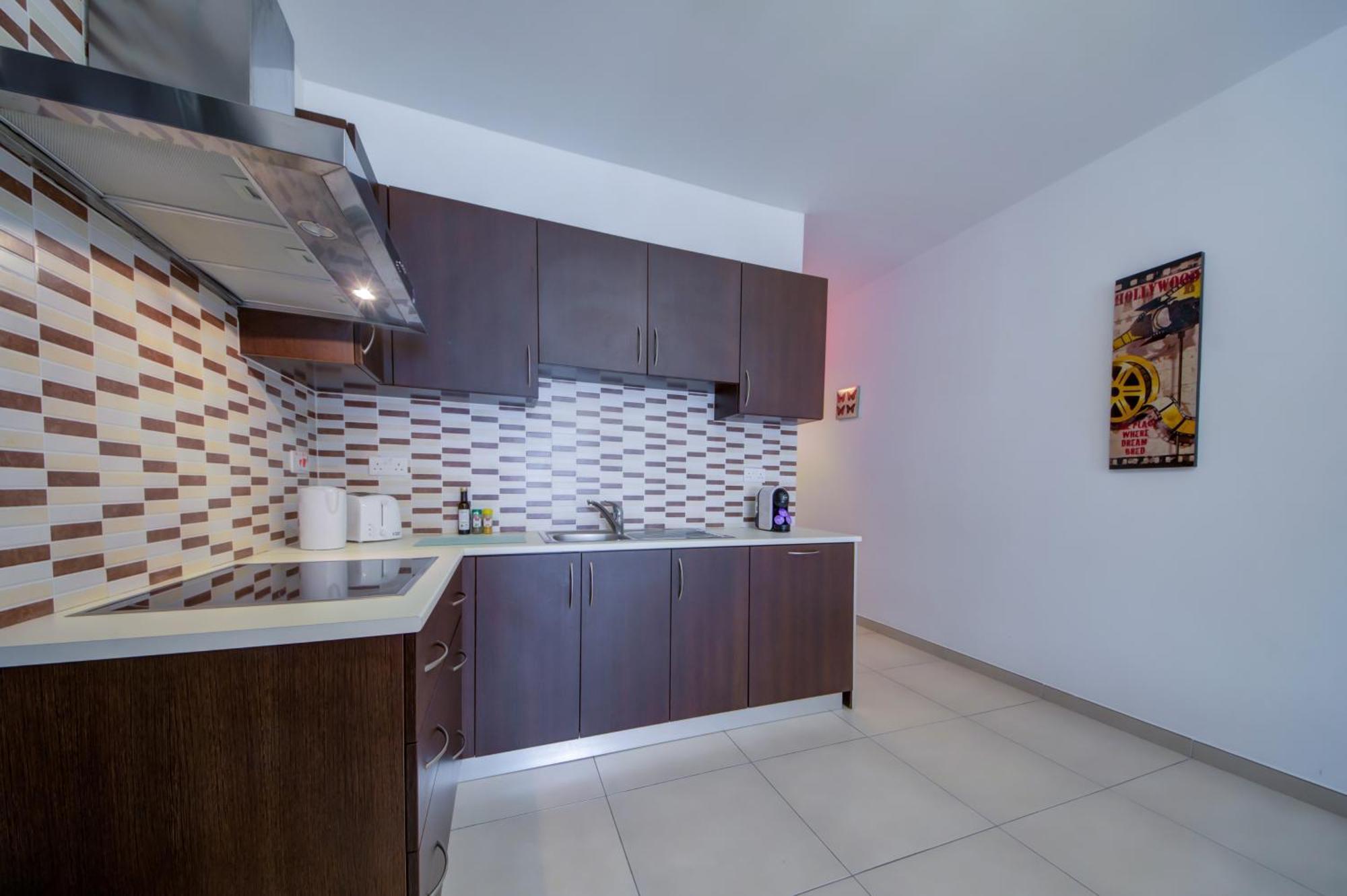 Prime Location, Modern Apartment In St Julian'S, Paceville, Apt 8 By Vaganza St. Julian's Exterior foto